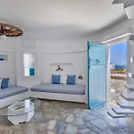 The Antiparos Windmill * Γκρότα