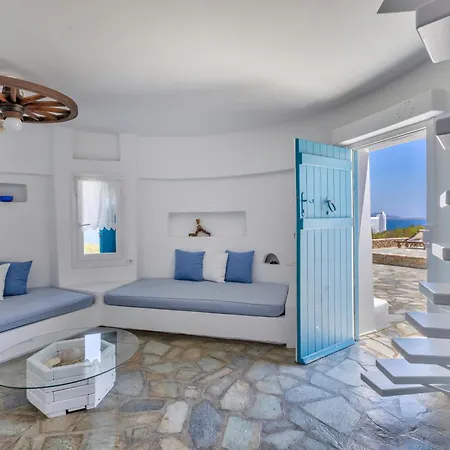 The Antiparos Windmill * Γκρότα